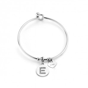 Bracciale rigido con charms cuore e lettera E